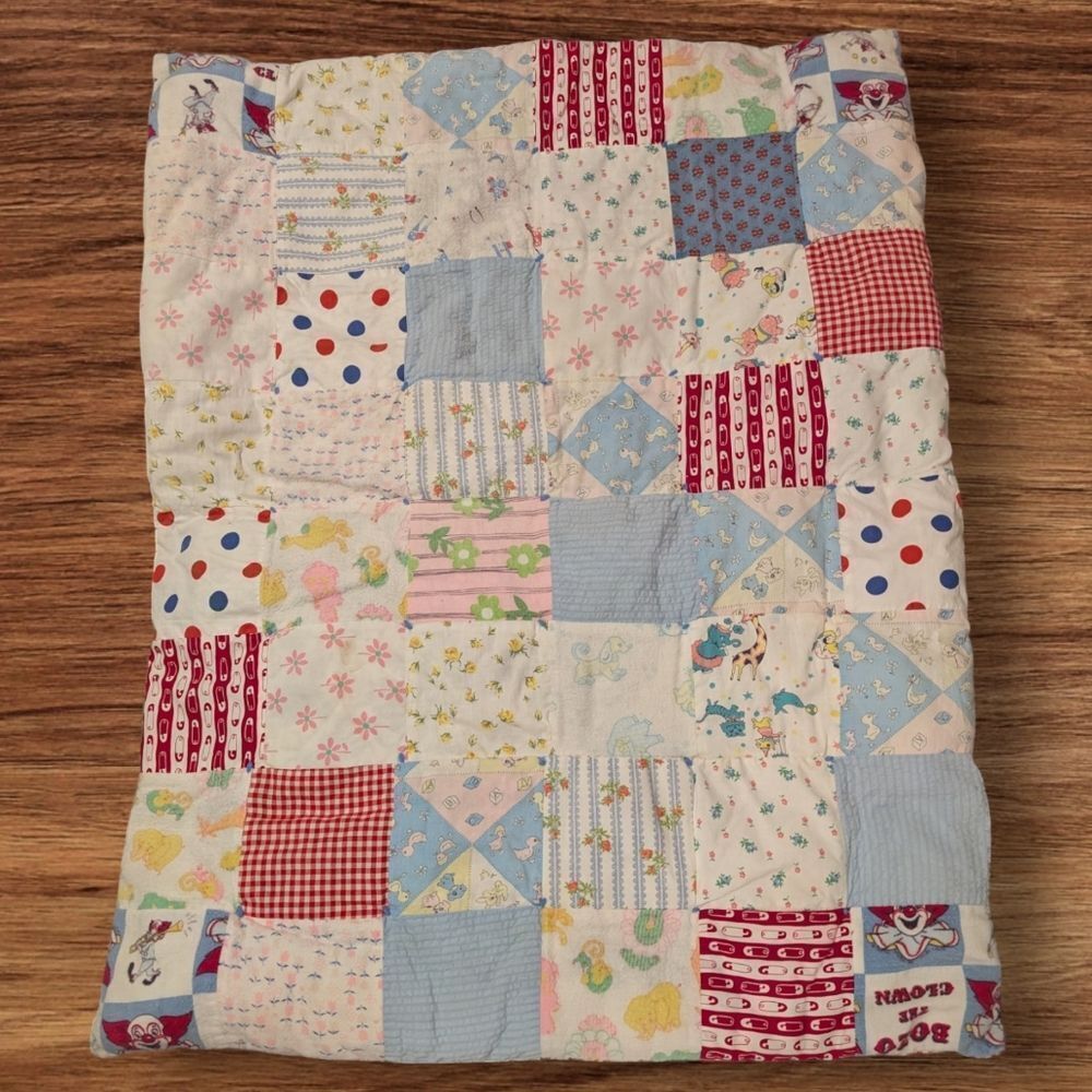 Vintage Homespun patchwork baby quilt floral zoo cottage core - Picture 3 of 10